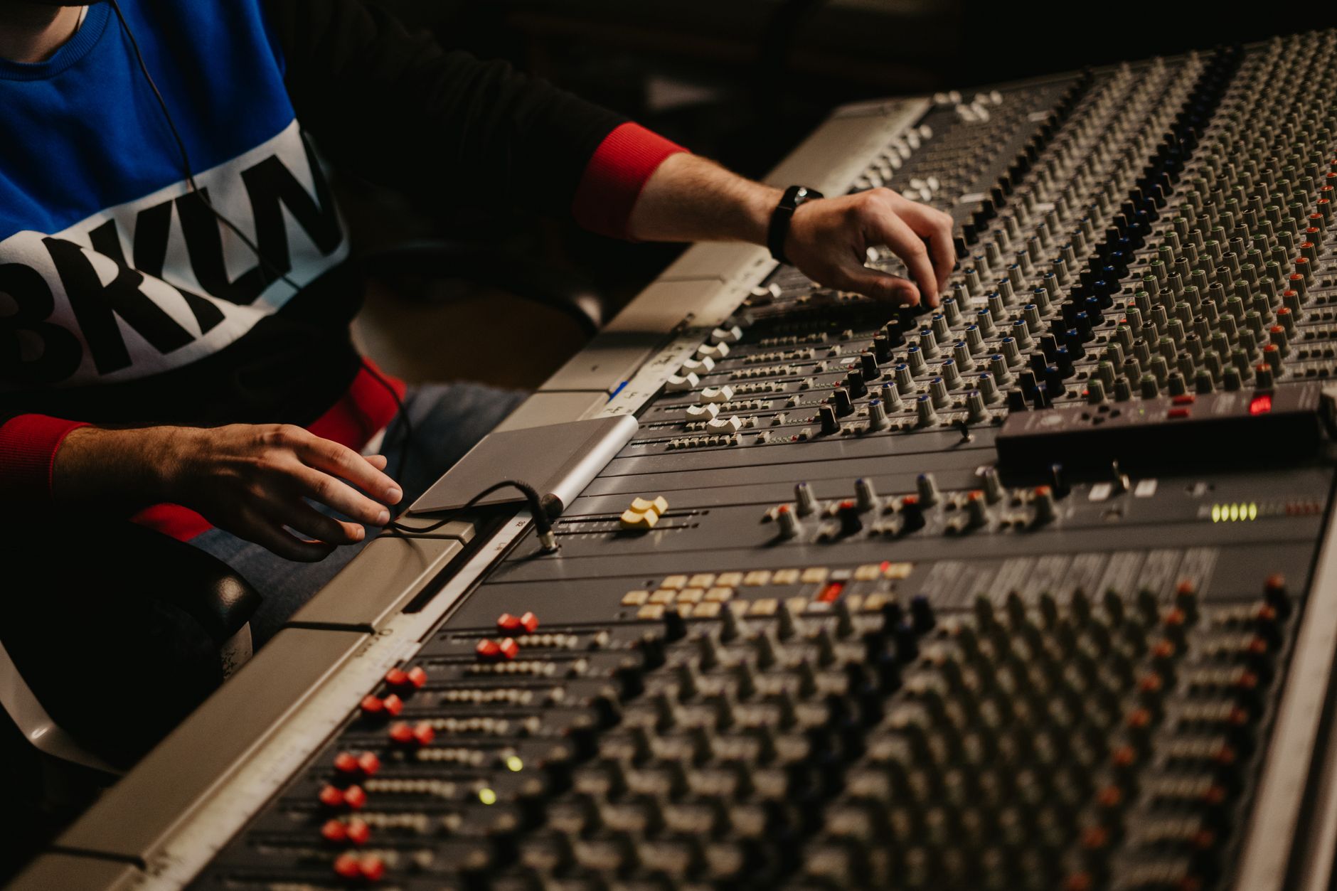 Les 15 plugins de mixage — équipement de studio de mixage audio