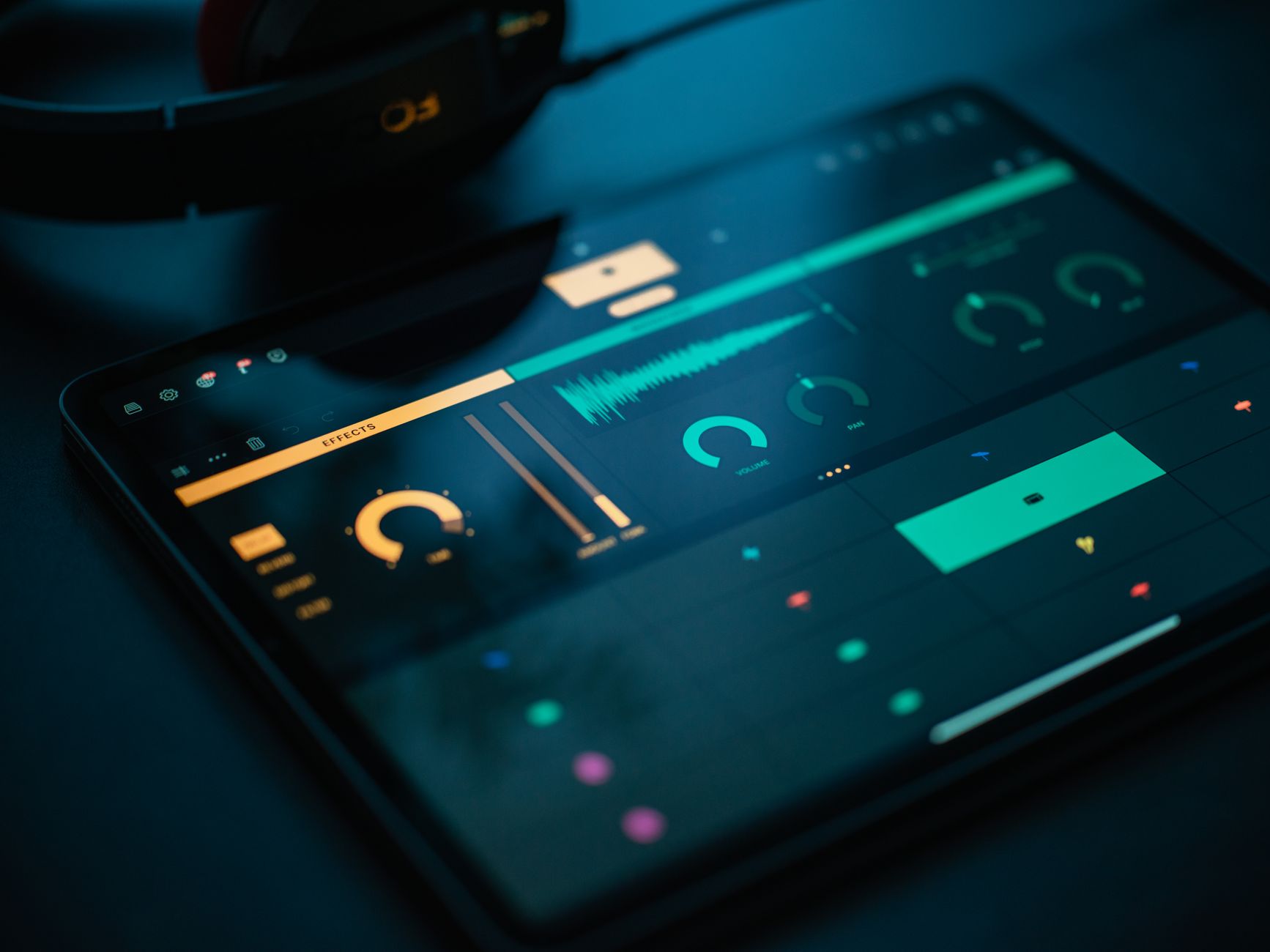 Logiciel MAO et DAW : comprendre ce que vous choisissez réellement — interface logiciel de production musicale