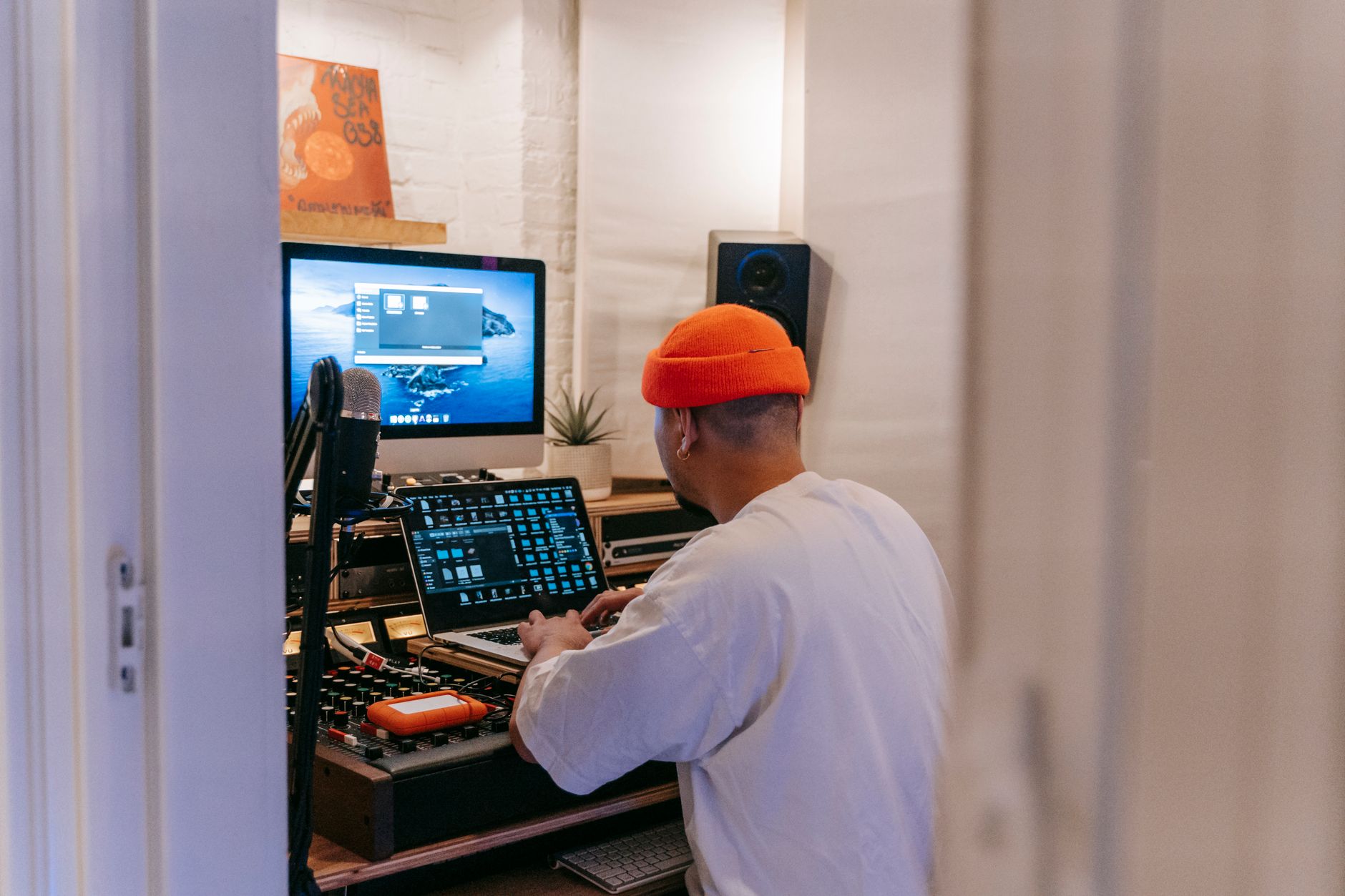 Beatmaker c'est quoi ce métier — équipement de studio de producteur de musique