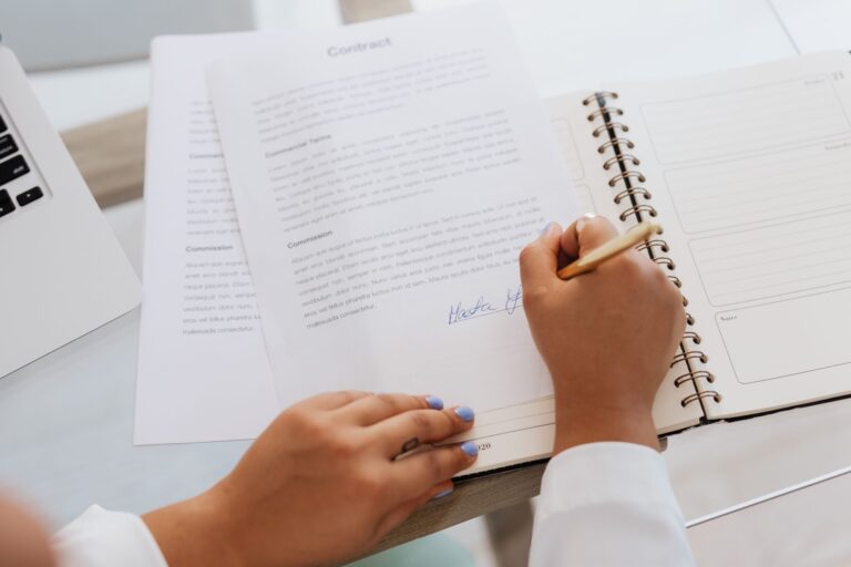 Contrat de licence musique définition, — signature contrat de licence musicale