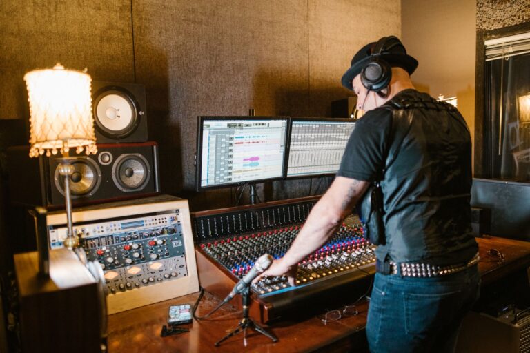Travailler dans la musique 10 — musicien en studio d'enregistrement