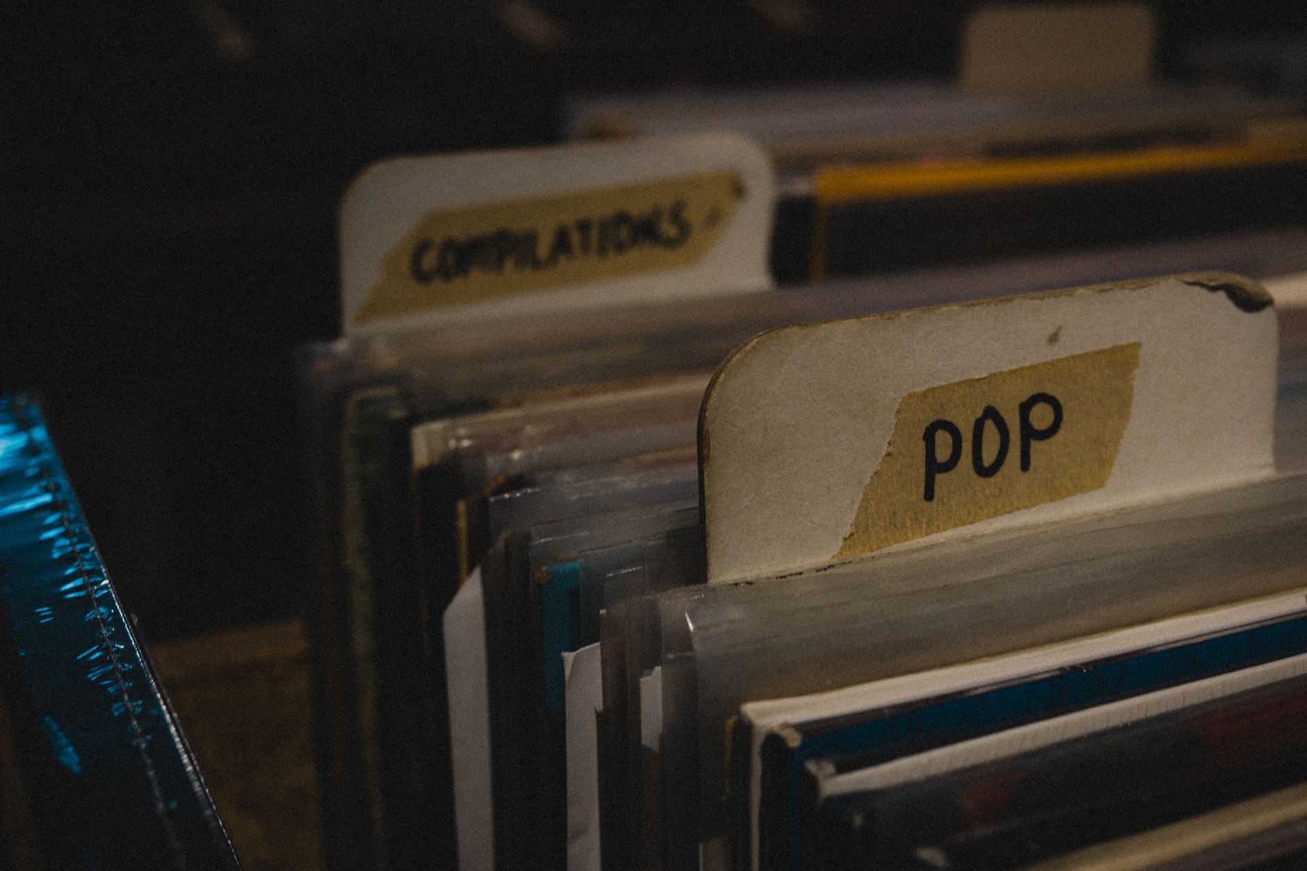 Un EP en musique, c’est quoi exactement ? Définition claire du format Extended Play — design de couverture d'EP musical